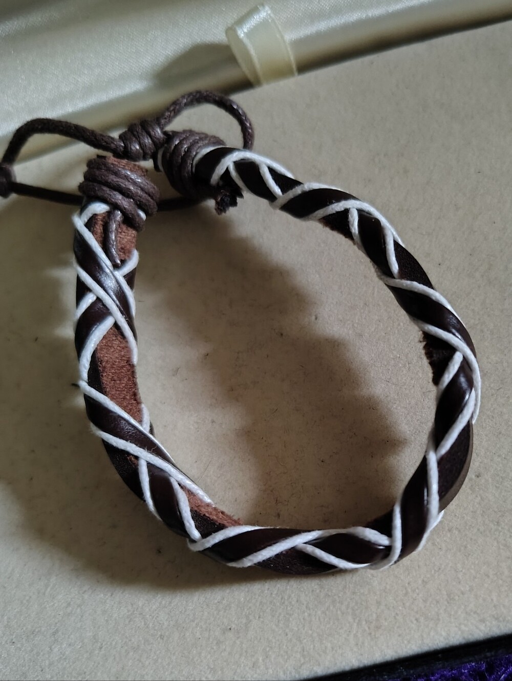 🚨New Unisex Boho Braided Leather & White Cord Adjustable Bracelet🚨